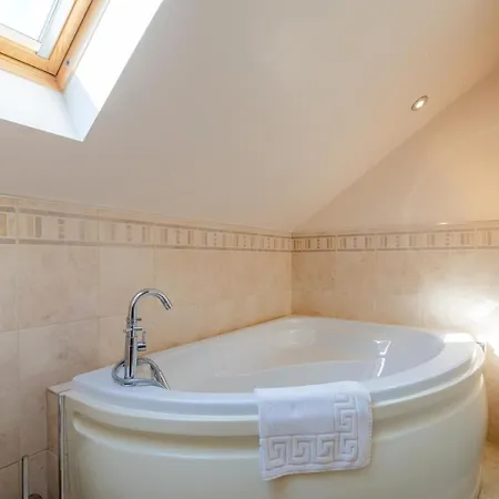 Casa vacanze 2 Bed In Huby Oc-79166