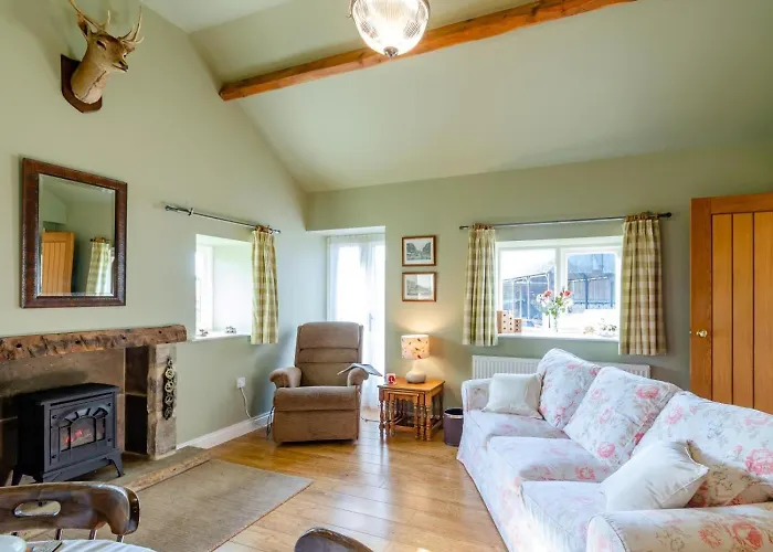 2 Bed In Huby Oc-79166 Holiday home